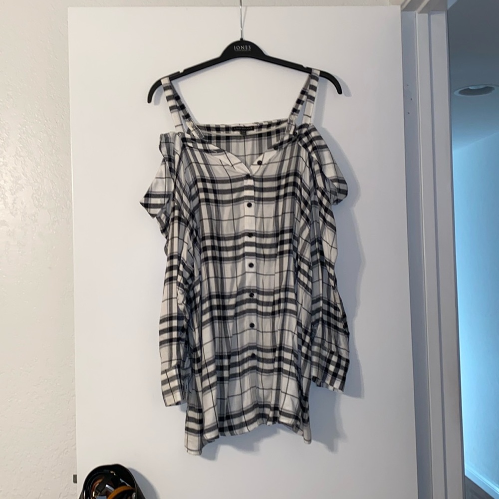 Lane Bryant 26/28 Flannel Open Shoulder Top